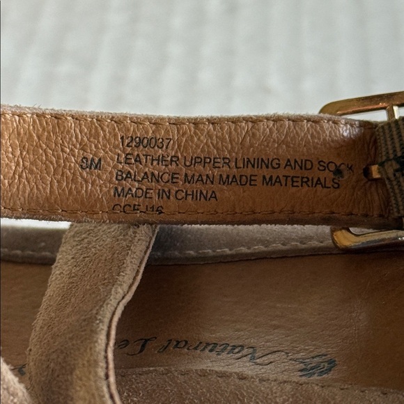 Sofft Tan Suede Innis Low Wedge Sandals - Picture 11 of 12